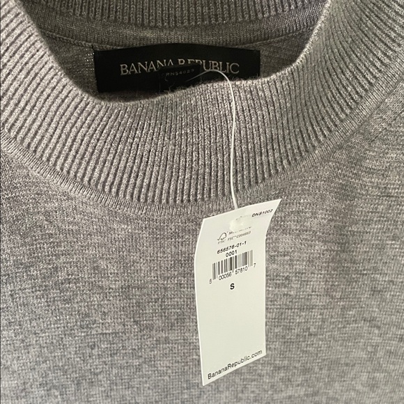 Banana Republic Gray Sleeveless Knit Sweater Top - Picture 2 of 5